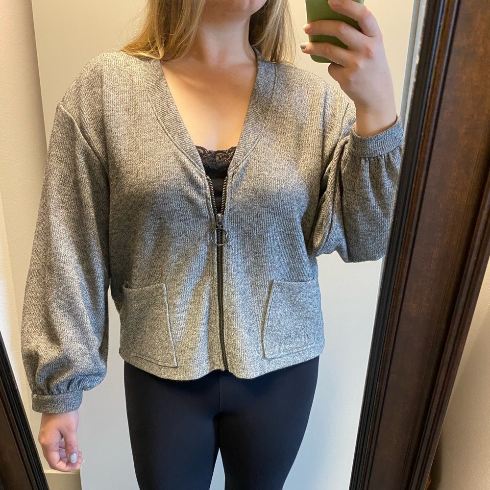 Like new UO cardigan